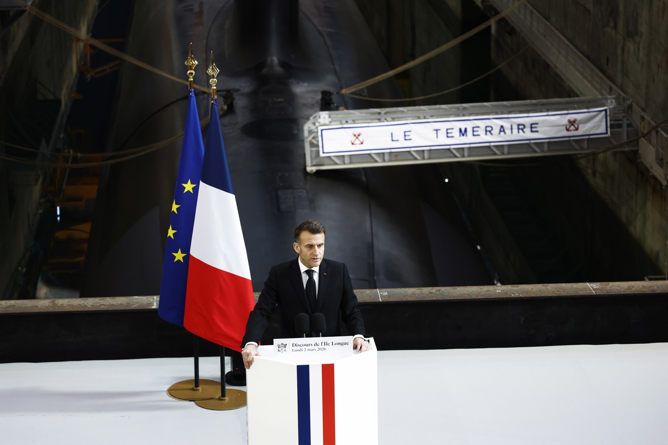 Frankrikes president Emmanuel Macron meddelade också att ytterligare en kärnvapenbestyckad ubåt ska byggas. Foto: Yoan Valat /AP/TT