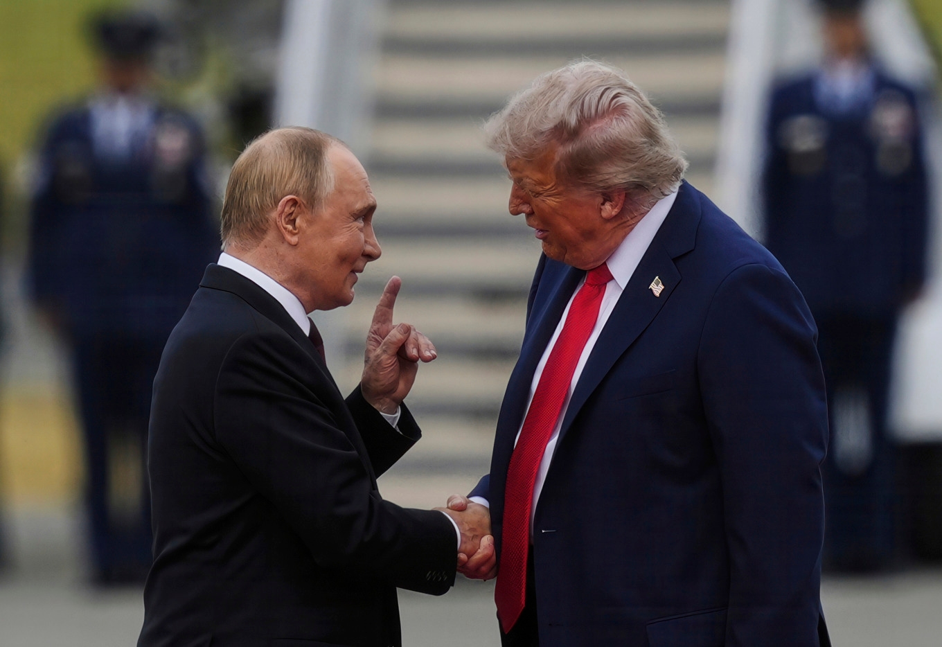 Arkivbild från när Vladimir Putin och Donald Trump träffades i Anchorage, Alaska, i augusti i fjol. Foto: Julia Demaree Nikhinson/AP/TT