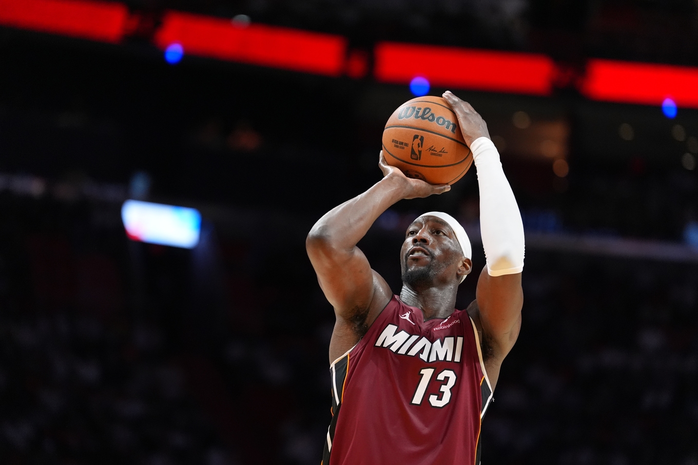Miamis Bam Adebayo. Foto: Rebecca Blackwell/AP/TT
