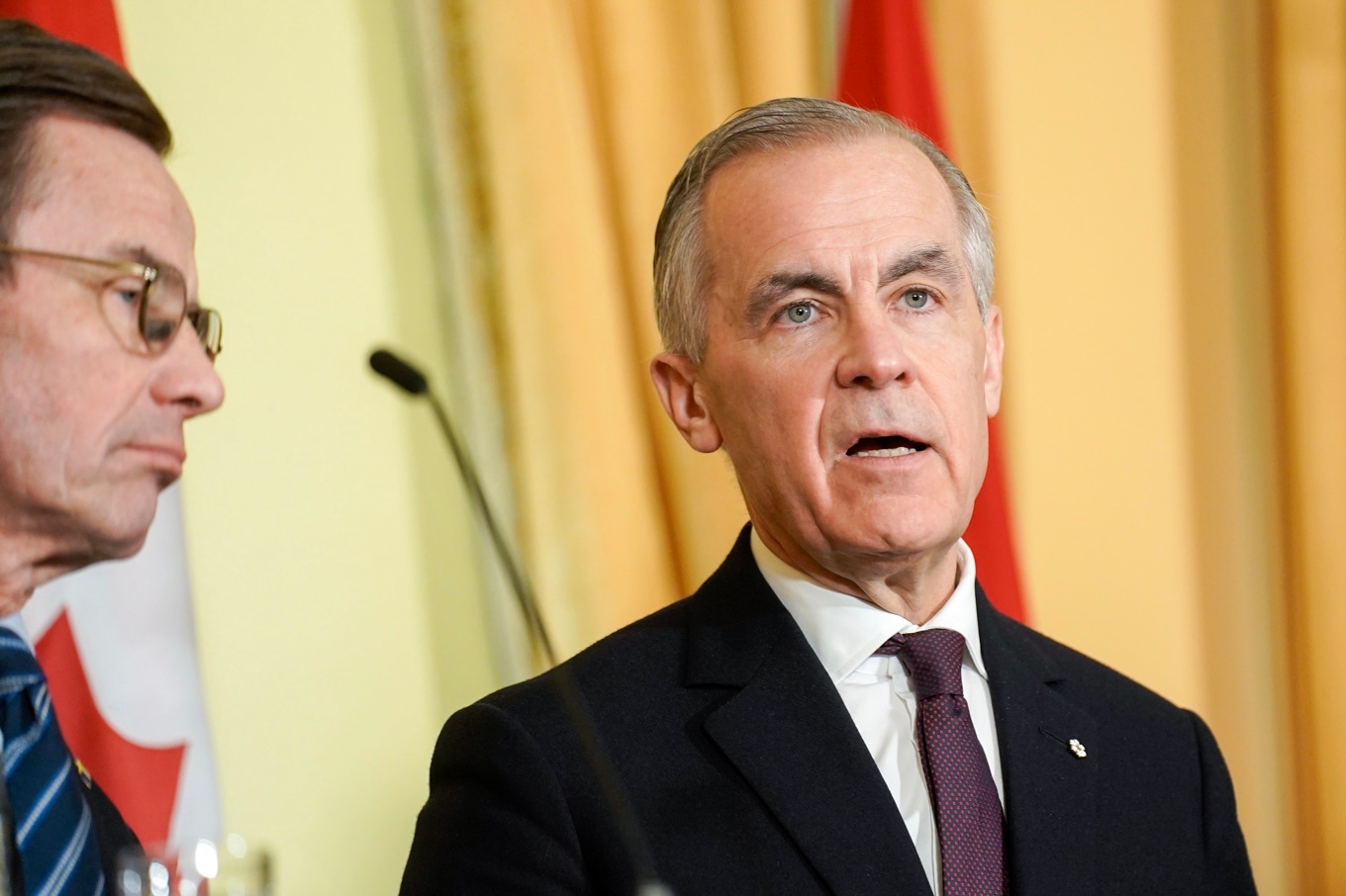 Ulf Kristersson och Mark Carney på den gemensamma presskonferensen i Oslo. Foto: Thomas Fure/NTB/TT