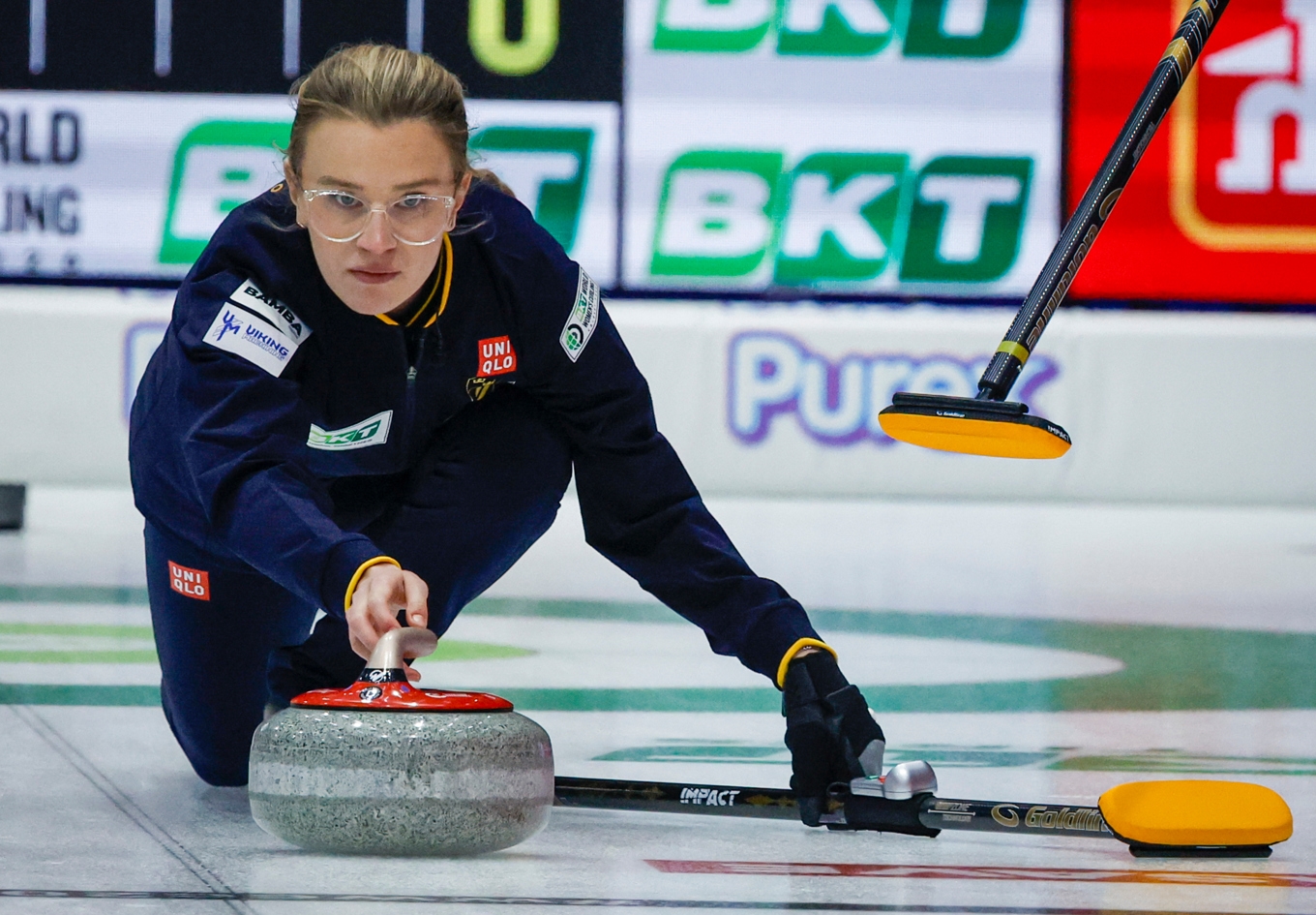 Sveriges Isabella Wranå under en VM-match i Calagary på söndagen. Foto: Jeff McIntosh/AP/TT