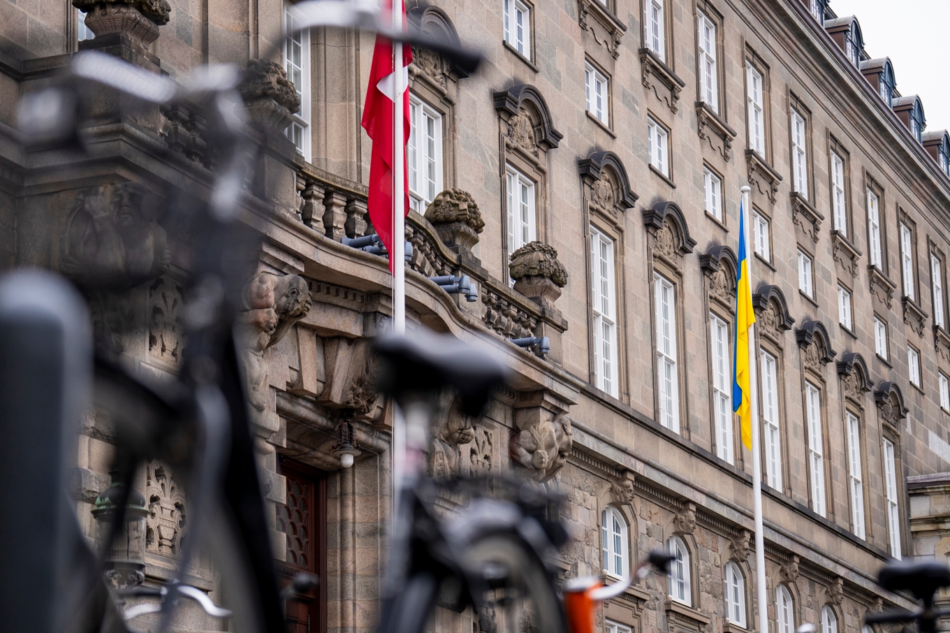 Christiansborg i Köpenhamn, där mycket av formalia kring regeringsbildningen äger rum. Bild från i februari. Foto: Ida Marie Odgaard/Ritzau Scanpix/TT
