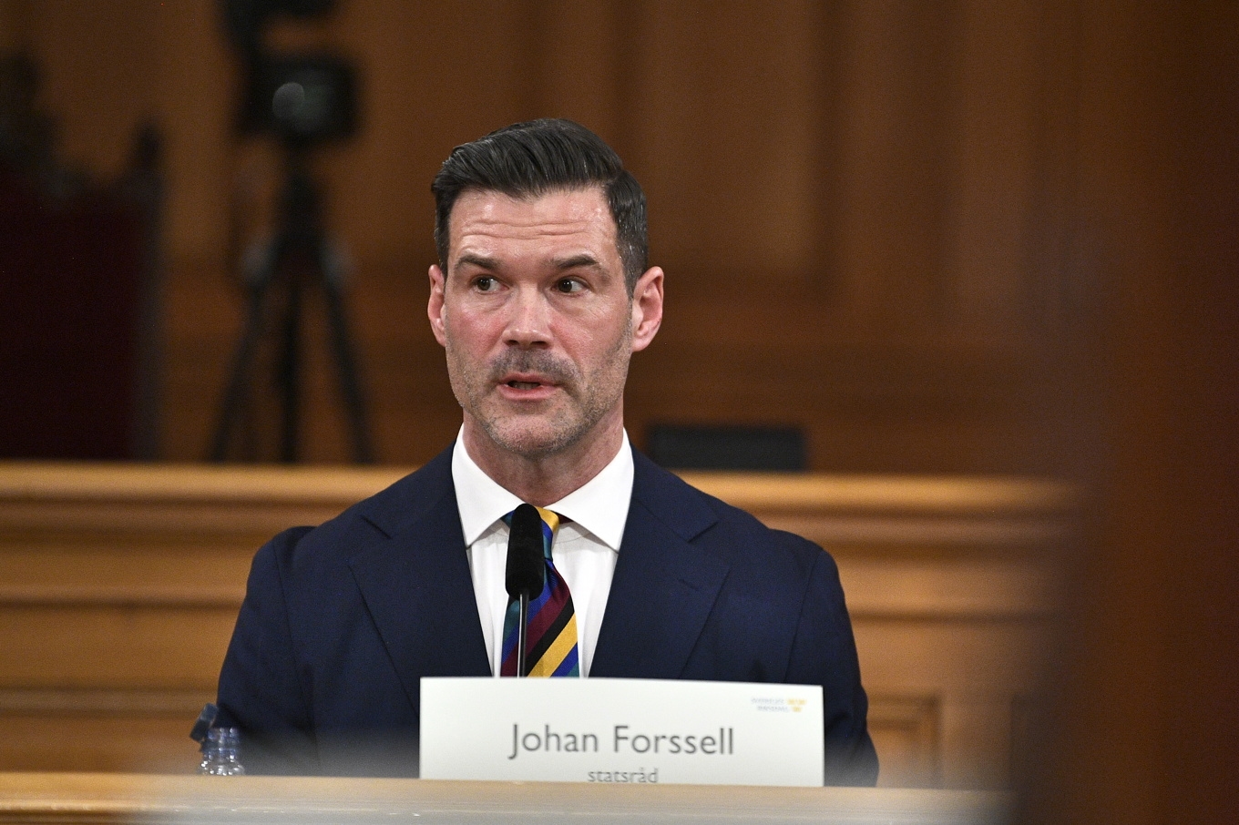 Migrationsminister Johan Forssell (M) frågades ut i riksdagens konstitutionsutskott (KU) på torsdagen. Foto: Lars Schröder/TT