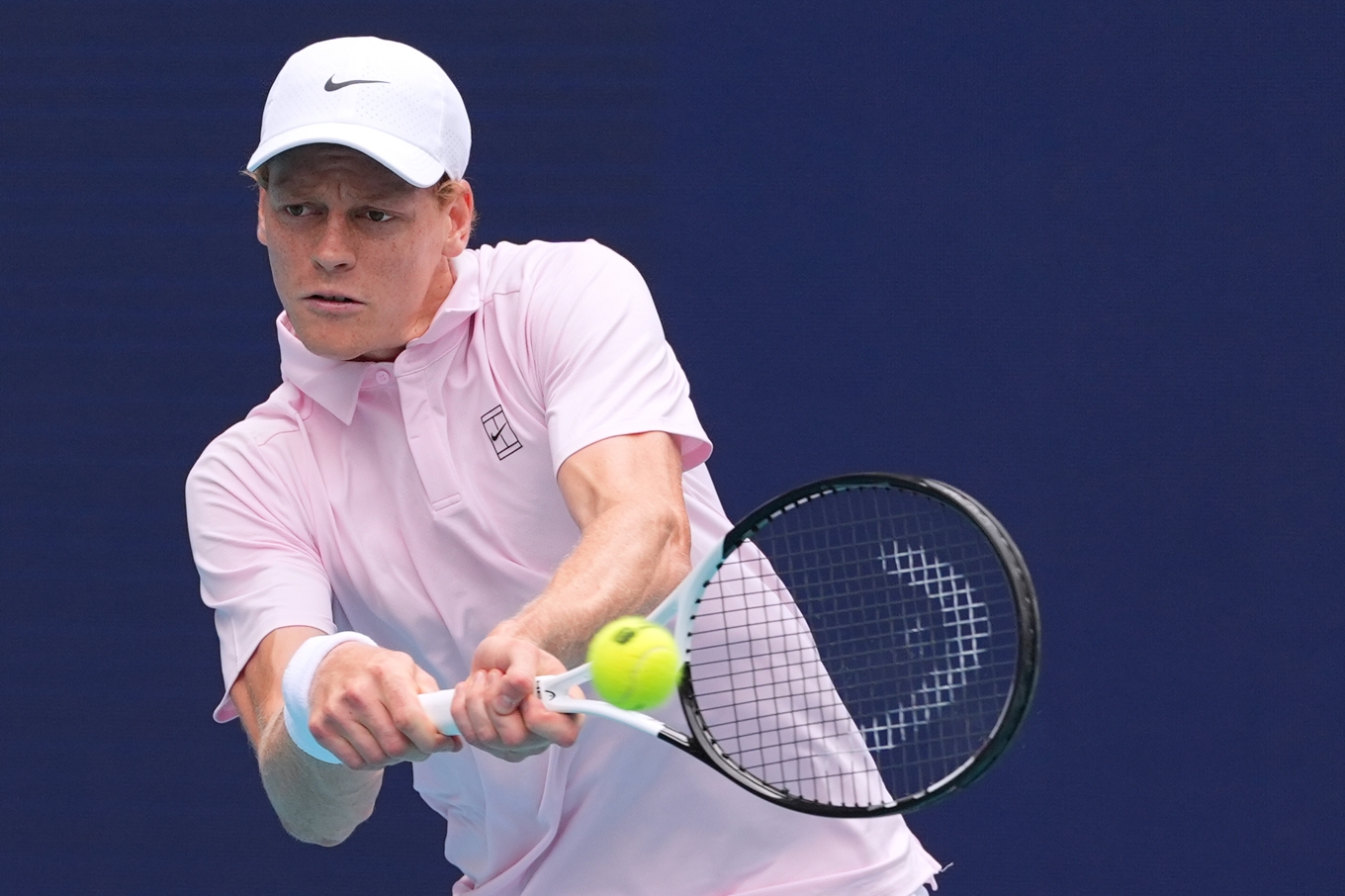Italienske Jannik Sinner under matchen i Miami Open. Foto: Rebecca Blackwell/AP/TT