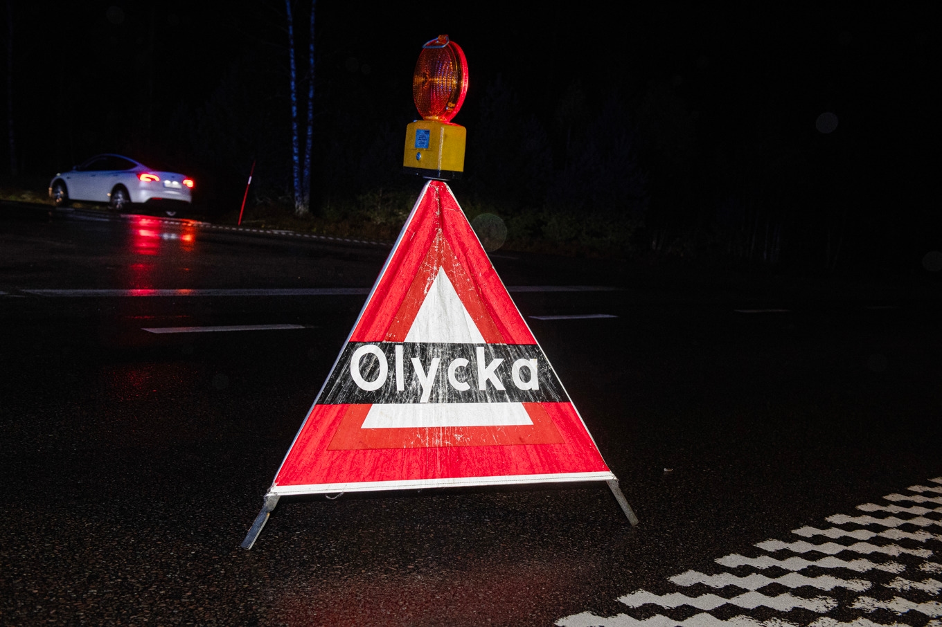 Flera personer har förts till sjukhus efter en allvarlig olycka nära Katrineholm. Arkivbild. Foto: Anna Hållams/TT