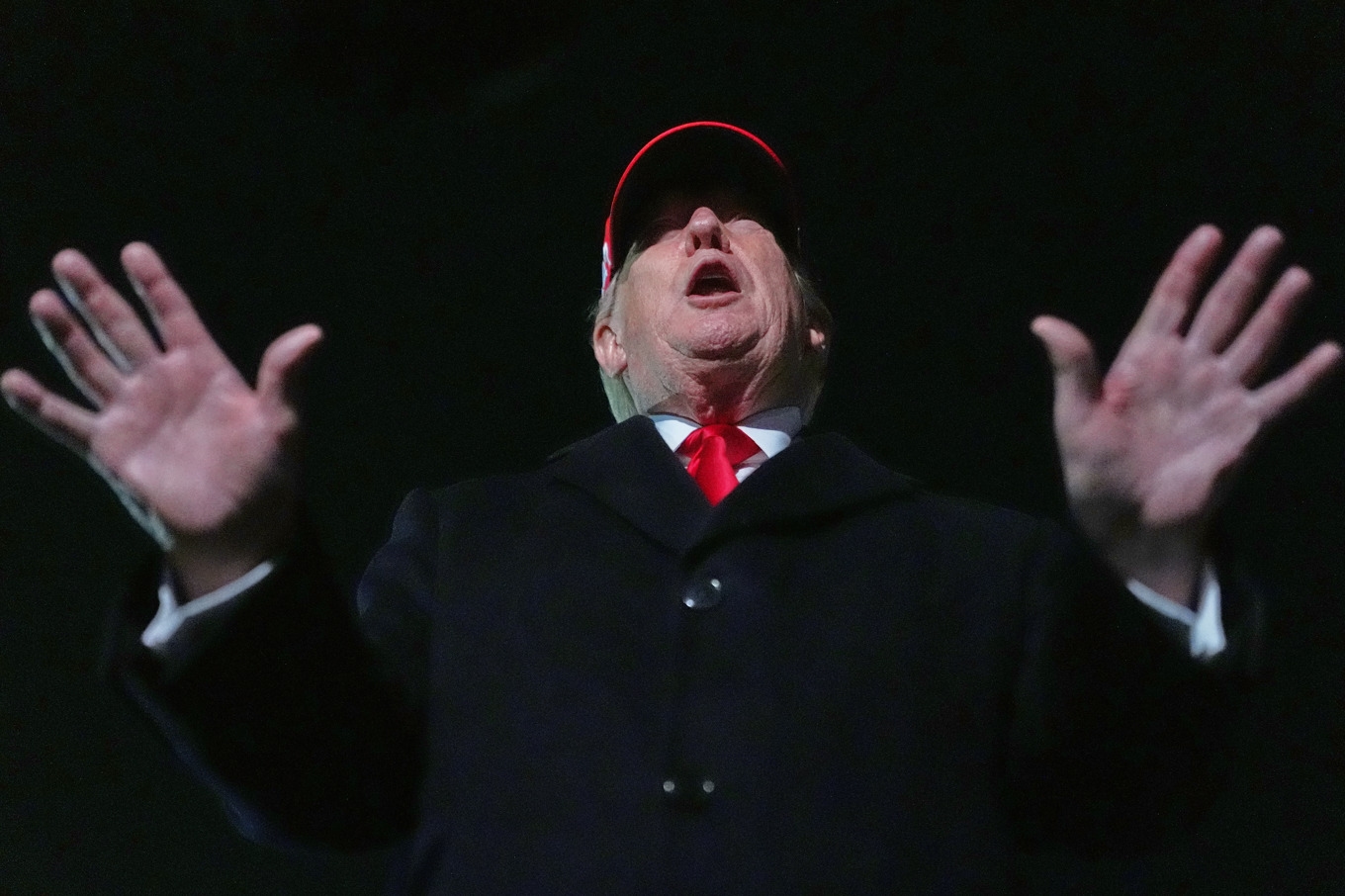 USA:s president Donald Trump vid ett besök på en militär anläggning i Maryland på söndagen. Foto: Julia Demaree Nikhinson/AP/TT