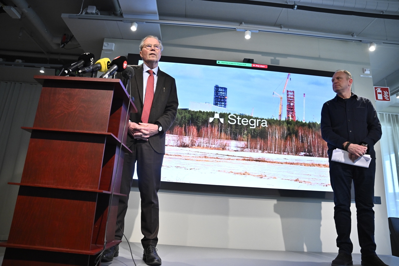 Stegras vd Henrik Henriksson (till höger) och tilltänkte styrelseordförande Leif Johansson. Foto: Fredrik Sandberg/TT