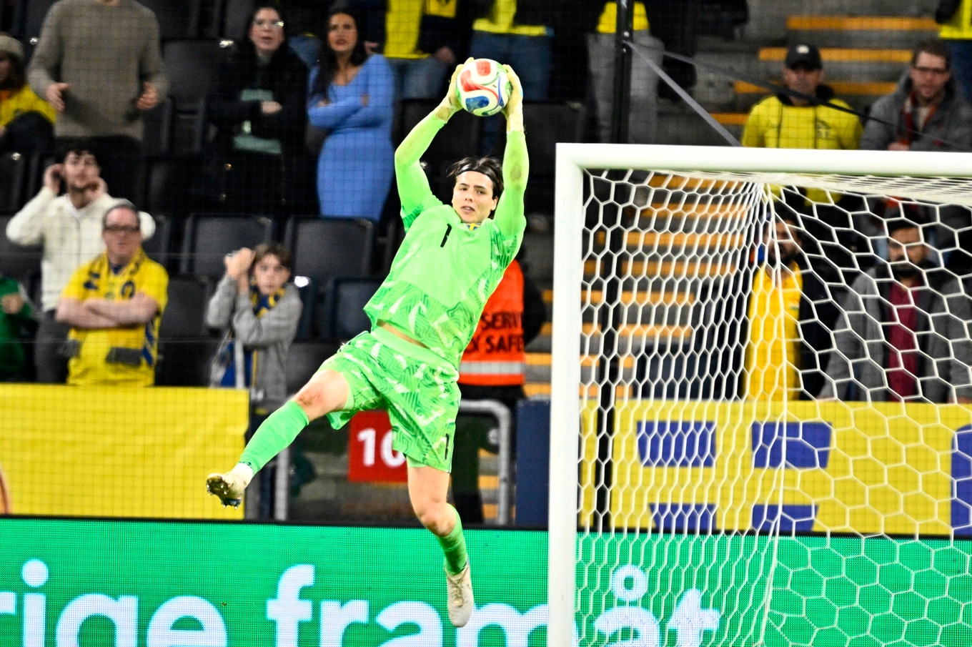 Jacob Widell Zetterström i aktion under VM-kvalet mot Slovenien i november. Foto: Pontus Lundahl/TT