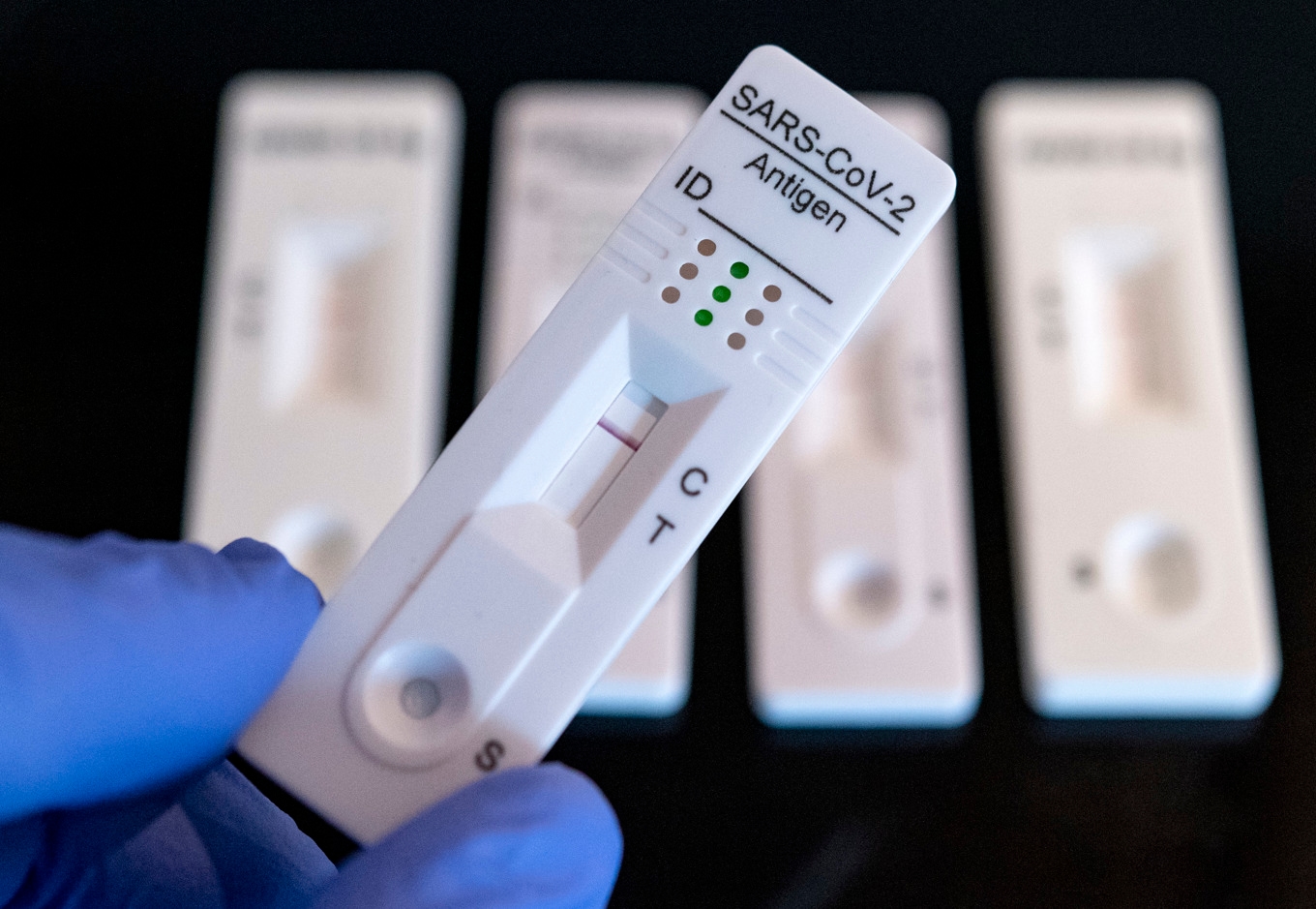 Flera år efter coronapandemin kämpar runt en procent av befolkningen med sviterna av sjukdomen. Arkivbild. Foto: Johan Nilsson/TT