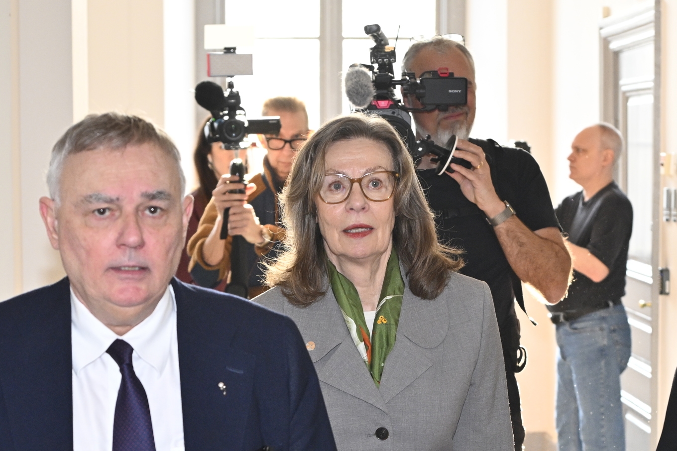 Birgitte Bonnesen, tidigare vd för Swedbank, med sin advokat Per E Samuelsson i samband med huvudförhandlingen i Högsta domstolen. Arkivbild. Foto: Anders Wiklund/TT