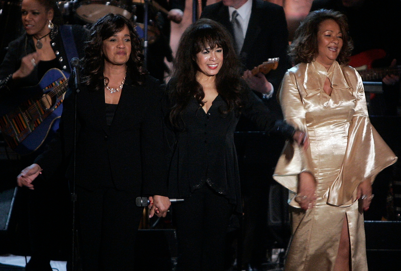 Estelle Bennett, Ronnie Spector och Nedra Talley-Ross när The Ronettes valdes in i rockens Hall of Fame 2007. Arkivbild. Foto: Seth Wenig/AP/TT