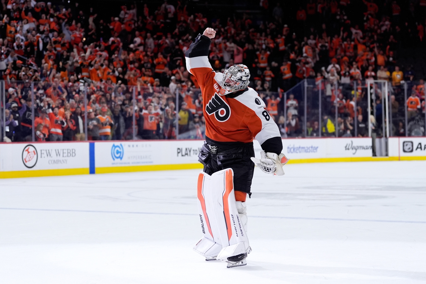 Philadelphias Dan Vladar firar. Foto: Matt Slocum/AP/TT