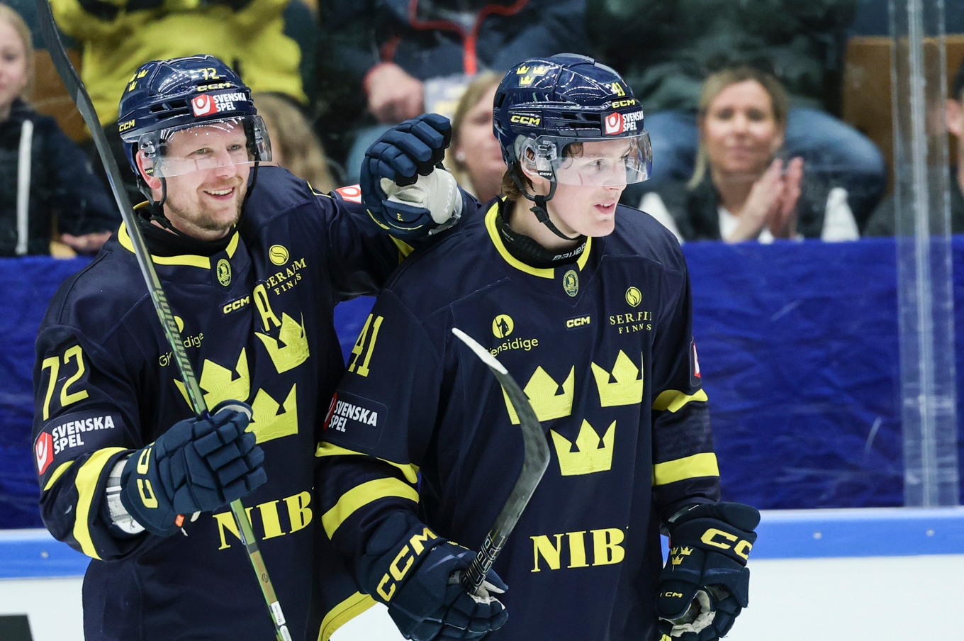 Ivar Stenberg, höger, satte dit ett nytt mål för Tre Kronor. Arkivbild. Foto: Adam Ihse/TT
