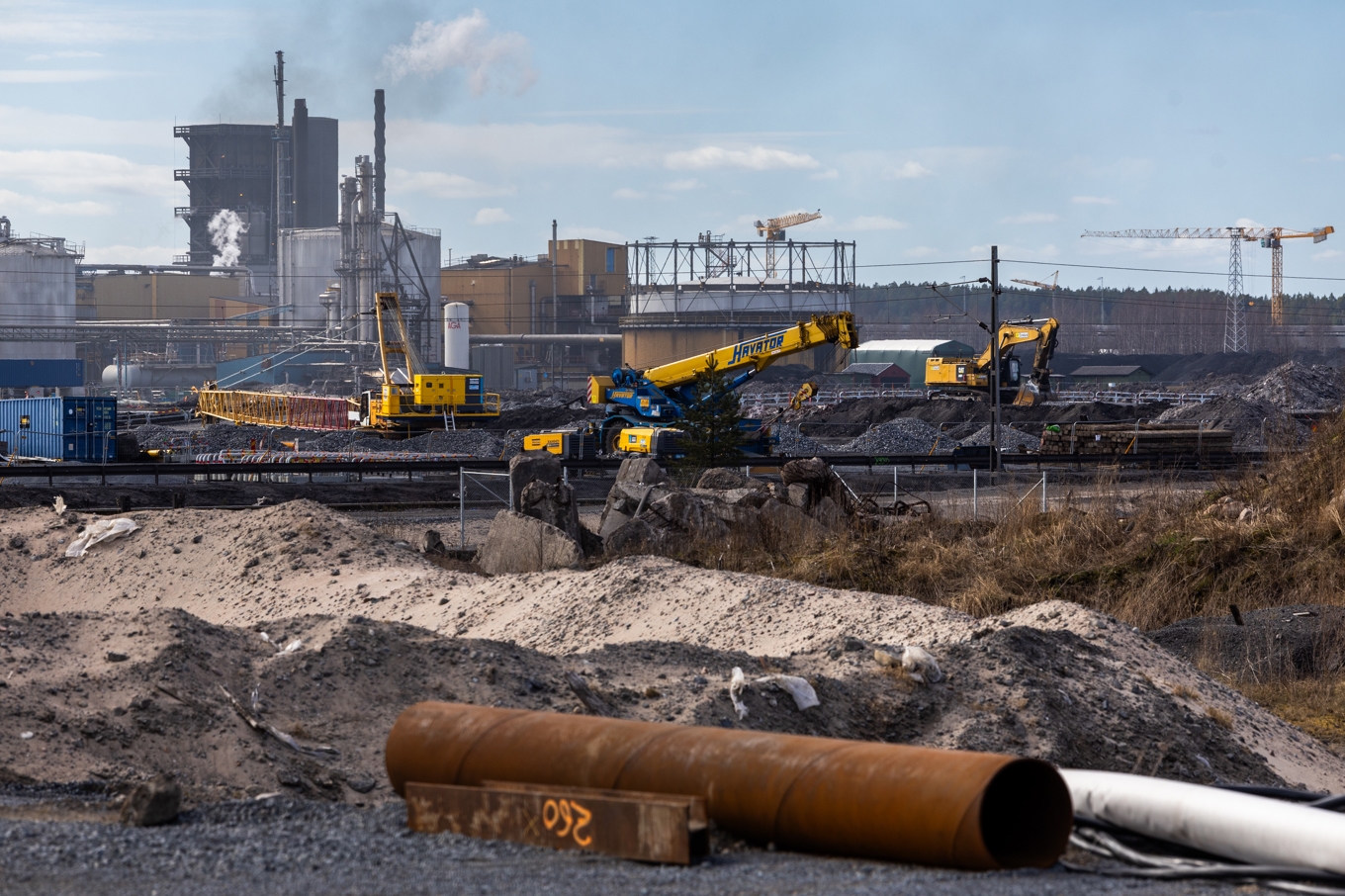 Arbetsmiljön på SSAB:s nya stålverksbygge i Luleå. Bild från 23 april. Foto: Pär Bäckström/TT