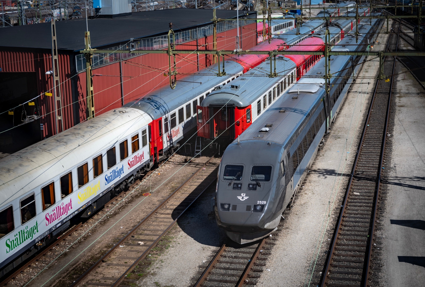 Tågstoppet mellan Malmö och Göteborg berodde på problem med kontaktledningen vid Kävlinge. Arkivbild. Foto: Johan Nilsson/TT