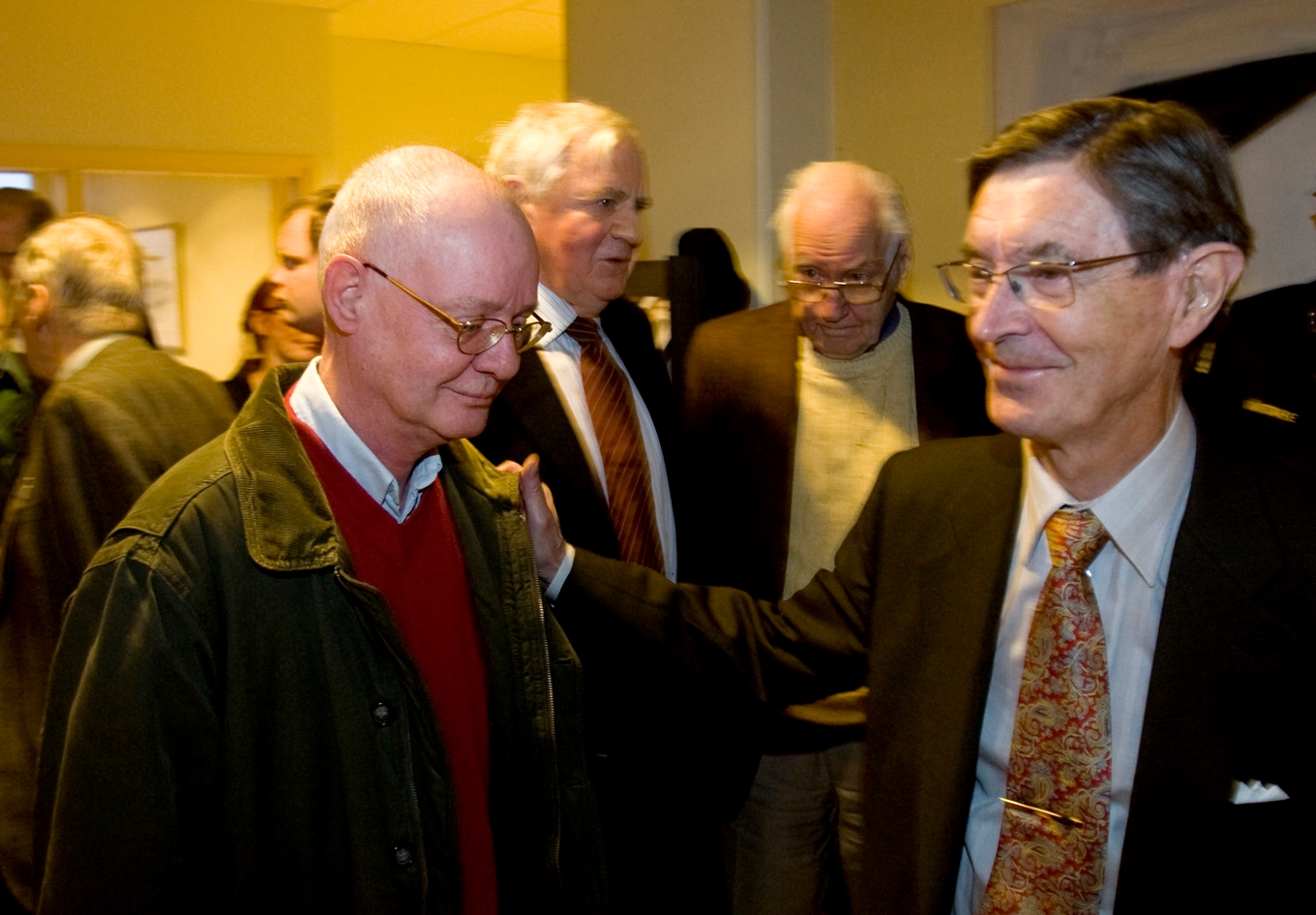 Thomas Allgén, (till vänster) på väg in i rätten 2007 i samband med att de två läkarna stämt staten. Här tillsammans med sitt dåvarande ombud Anders Agell. Foto: Pontus Lundahl/TT