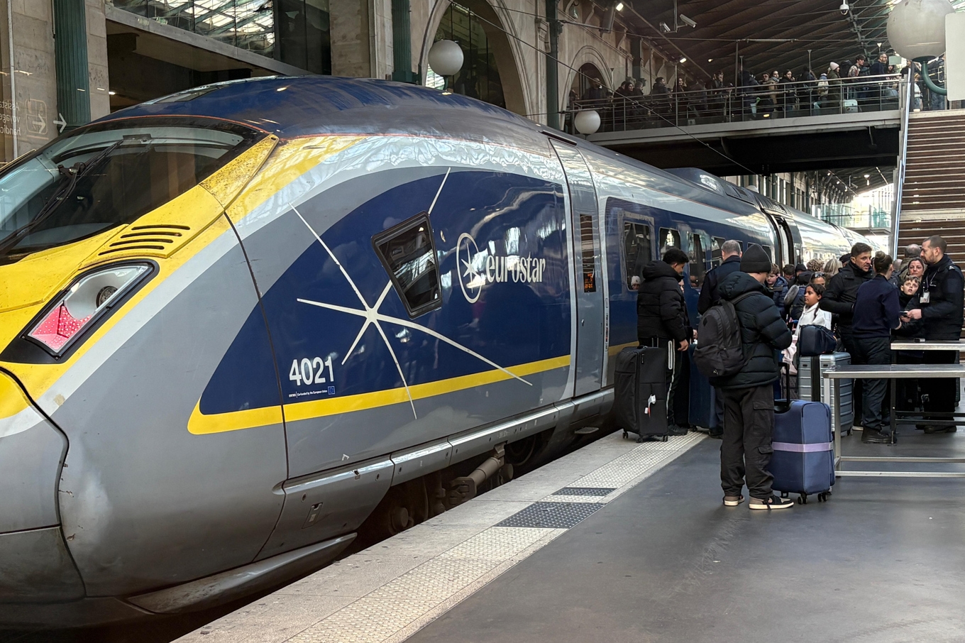 Ett Eurostar-tåg på Gare du Nord i Paris i december i fjol. Foto: Christophe Ena/AP/TT
