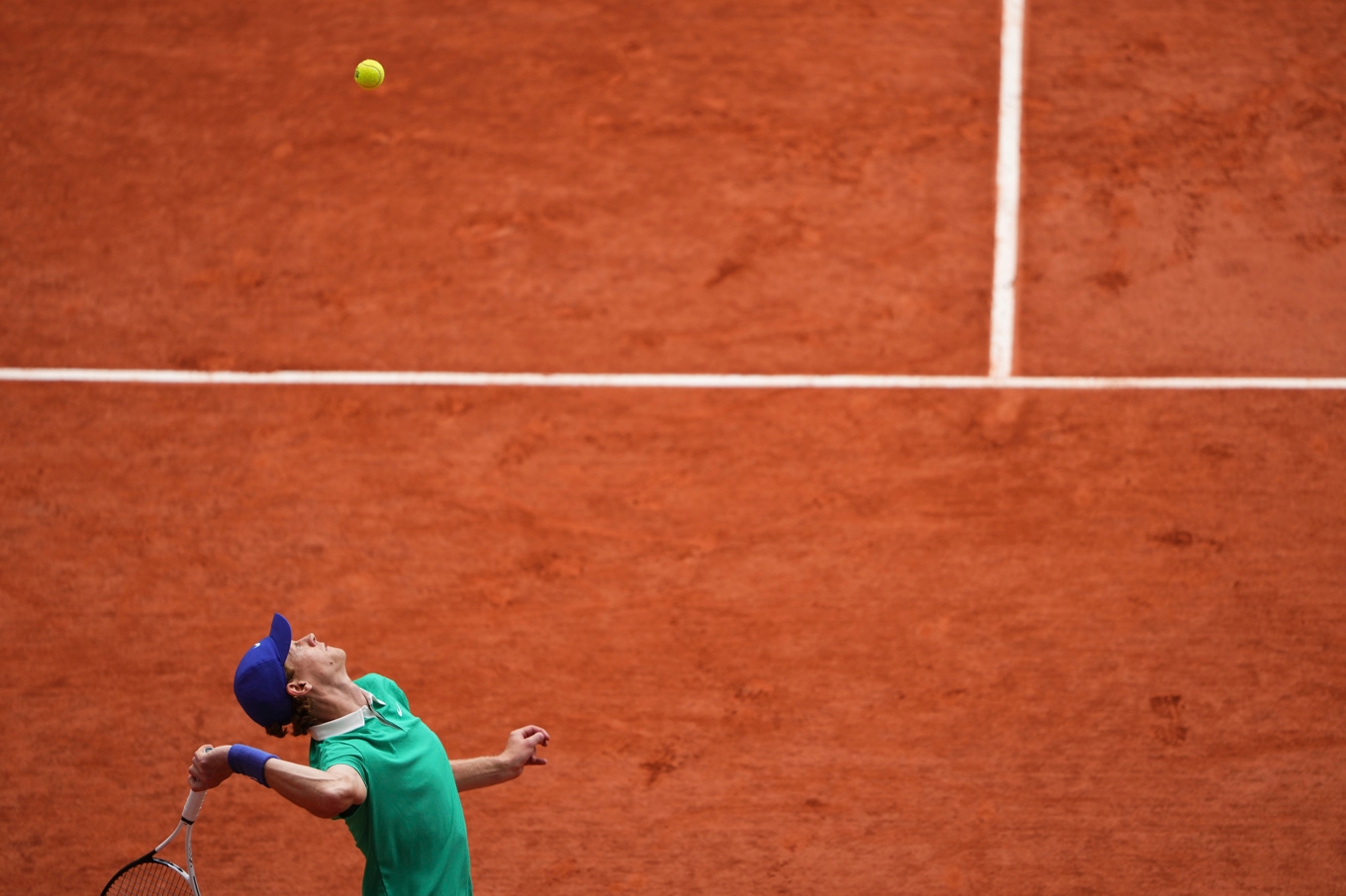 Jannik Sinner, Italien, i samband med förra årets final i Franska mästerskapen. Arkivbild. Foto: Lindsey Wasson/AP/TT