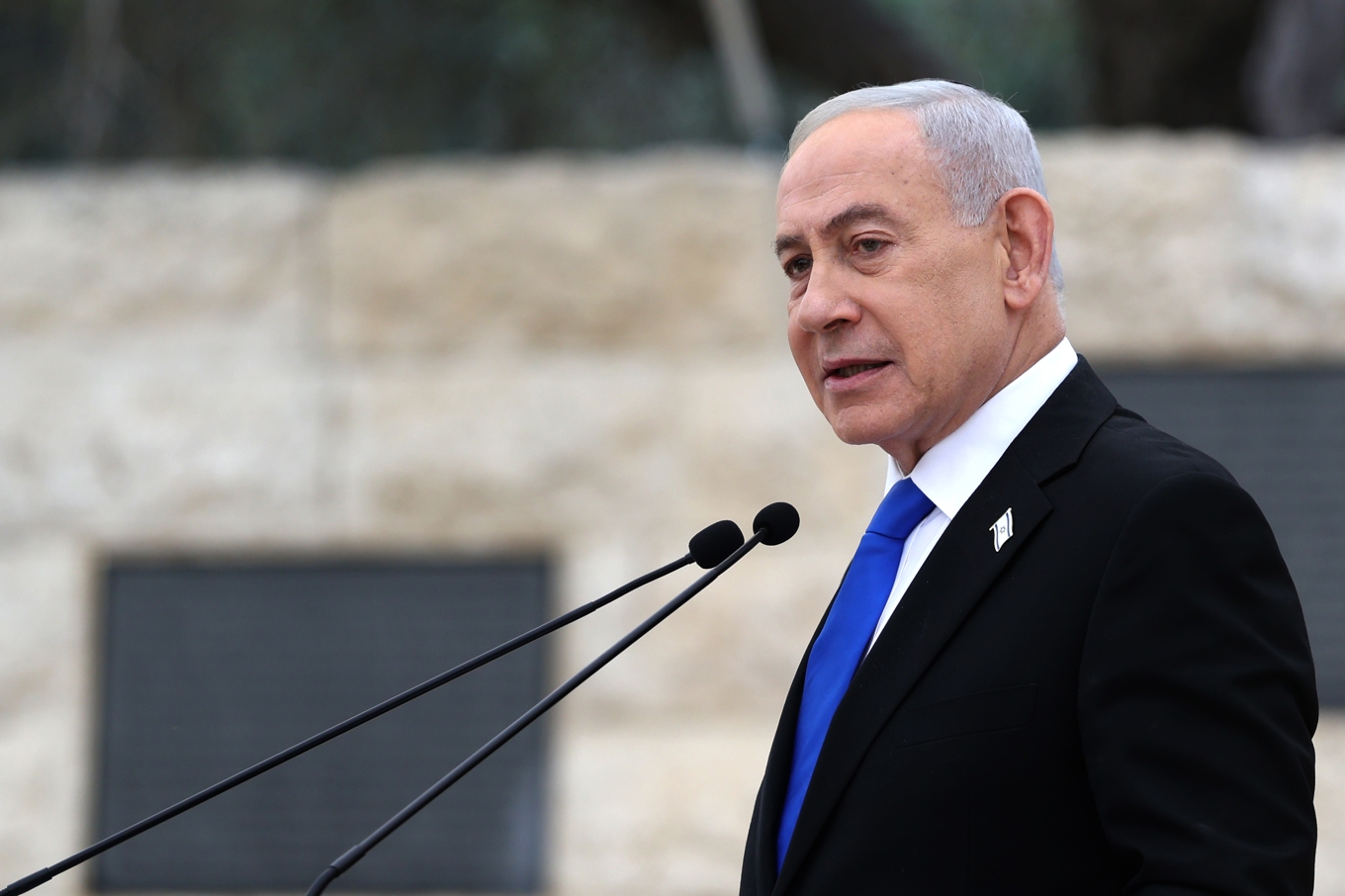 Israels premiärminister Benjamin Netanyahu i april. Foto: Ilia Yefimovich/AP/TT