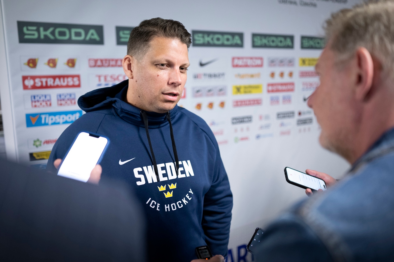 Josef Boumedienne lämnar Tre Kronor efter VM. Arkivbild. Foto: Björn Larsson Rosvall/TT