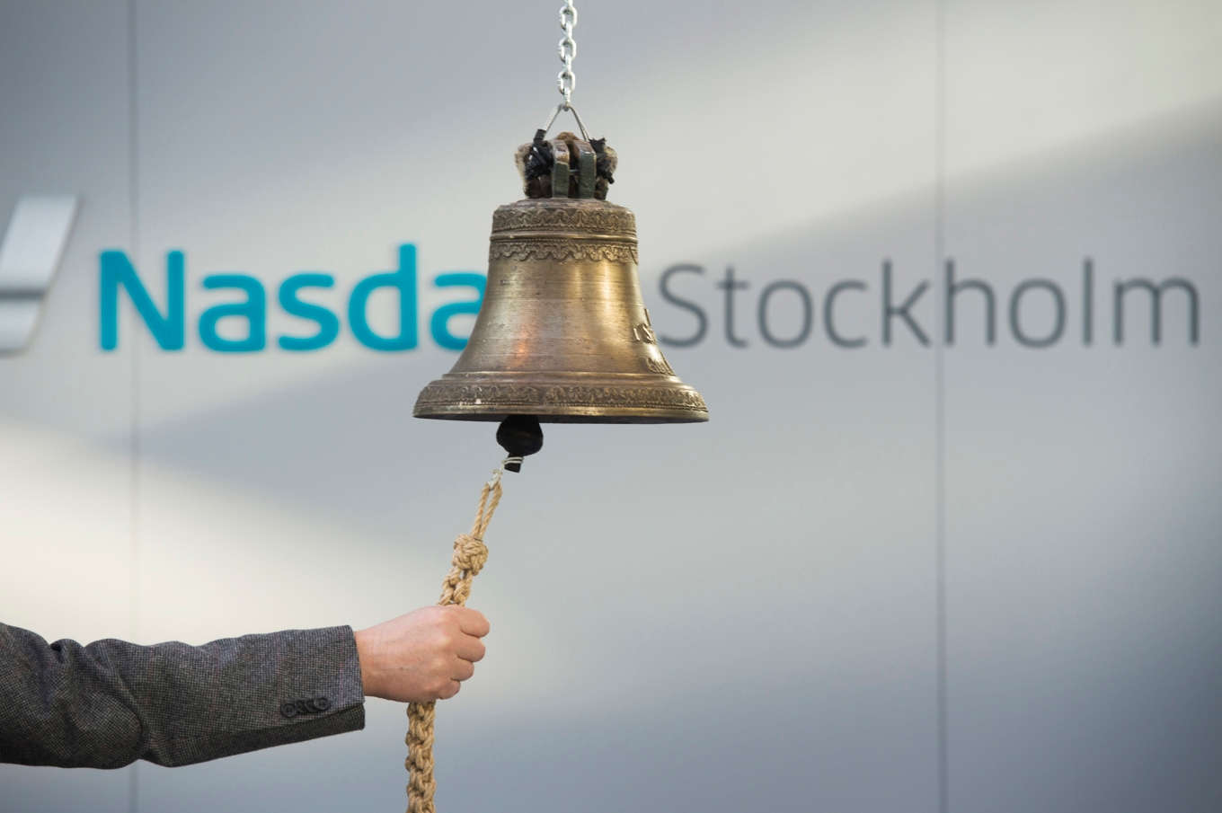 Kurserna hade backat när börsklockan i Stockholm ringde för stängning. Arkivbild. Foto: Fredrik Sandberg/TT