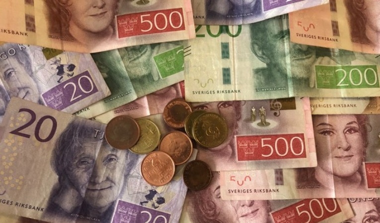 Två barn bevittnade när deras mamma mördades av deras pappa. Nu får båda 350 000 kronor vardera i kränkningsersättning. Foto: Tony Lingefors