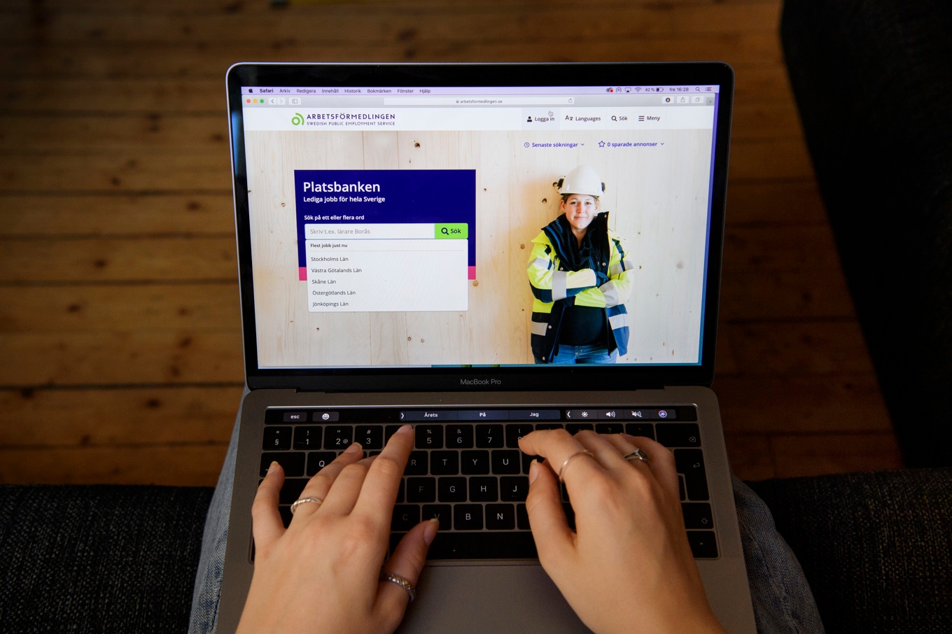 Under maj minskade antalet nya ansökningar om ersättning från a-kassorna. Arkivbild. Foto: Jessica Gow/TT
