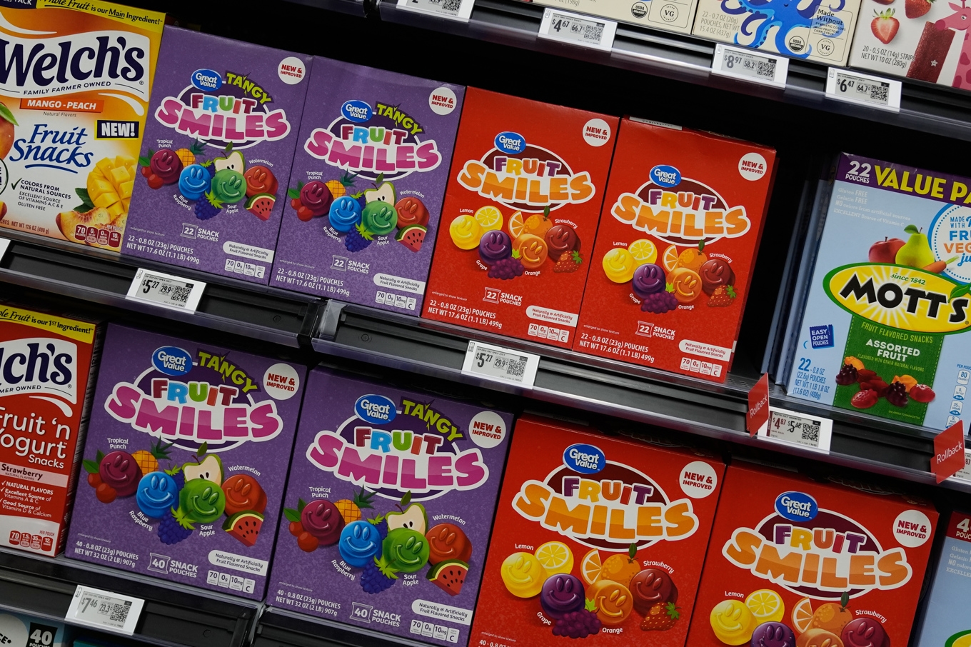 I ett försök att bromsa den stora andelen överviktiga barn har Chile infört flera regler kring märkning och marknadsföring av ohälsosam mat. Sötade flingor får inte ha färgglada figurer som riktar sig till barn. Arkivbild. Foto: Charlie Riedel/AP/TT