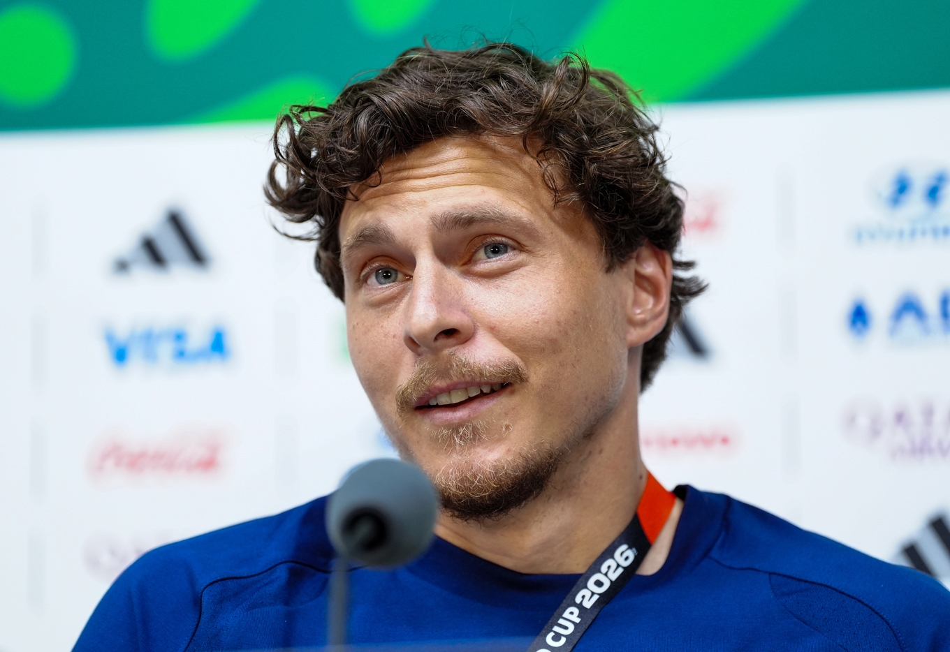 Lagkaptenen Victor Nilsson Lindelöf. Foto: Björn Larsson Rosvall/TT