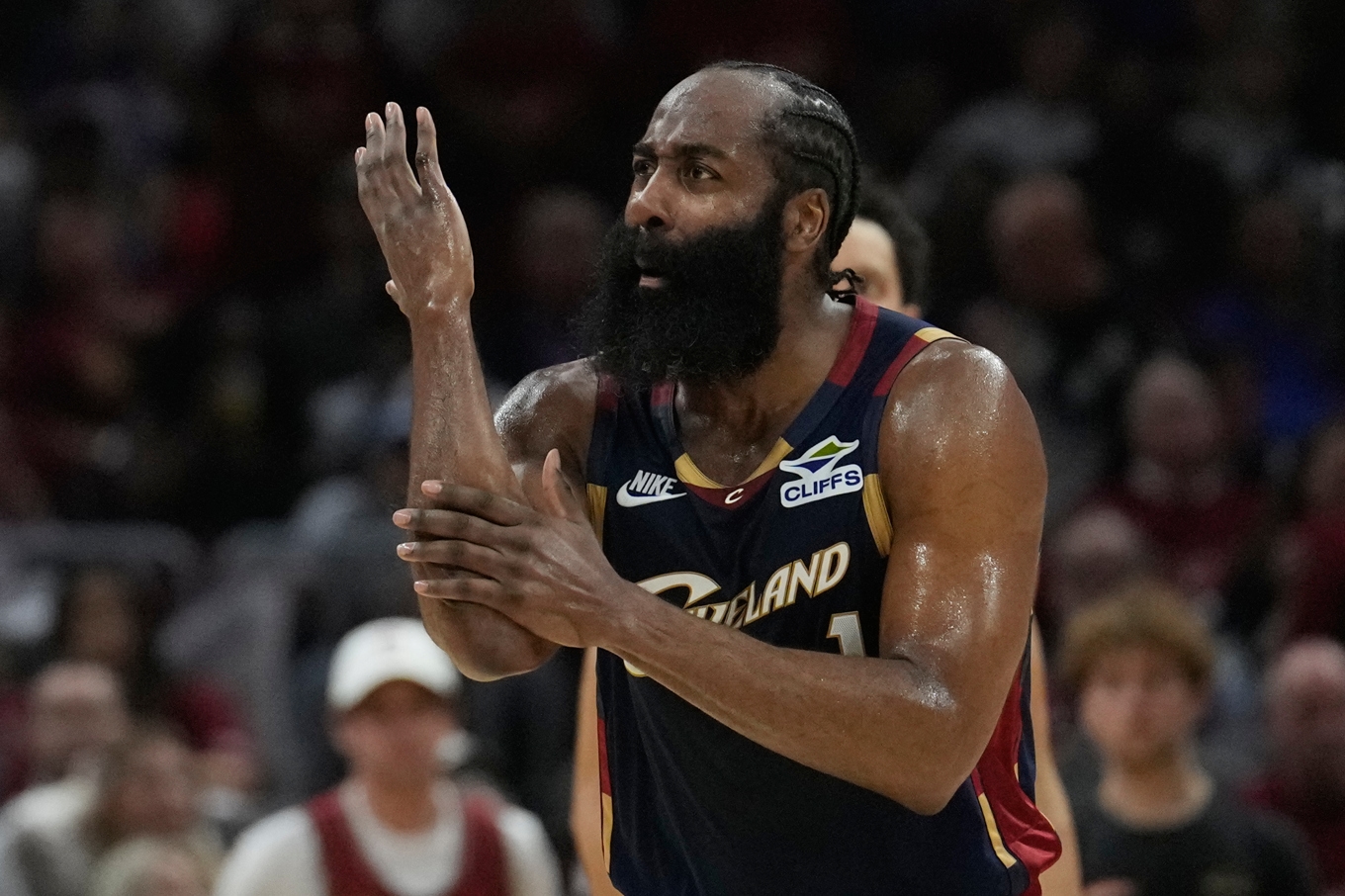 James Harden anslöt sig till Cleveland Cavaliers i februari. Arkivbild. Foto: Sue Ogrocki/AP/TT