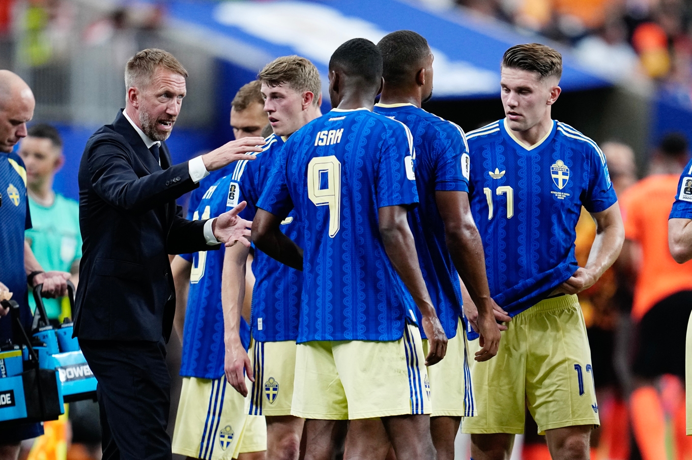 Graham Potter och Sverige har en del att fundera på inför kommande matchen mot Japan. Foto: Björn Larsson Rosvall/TT