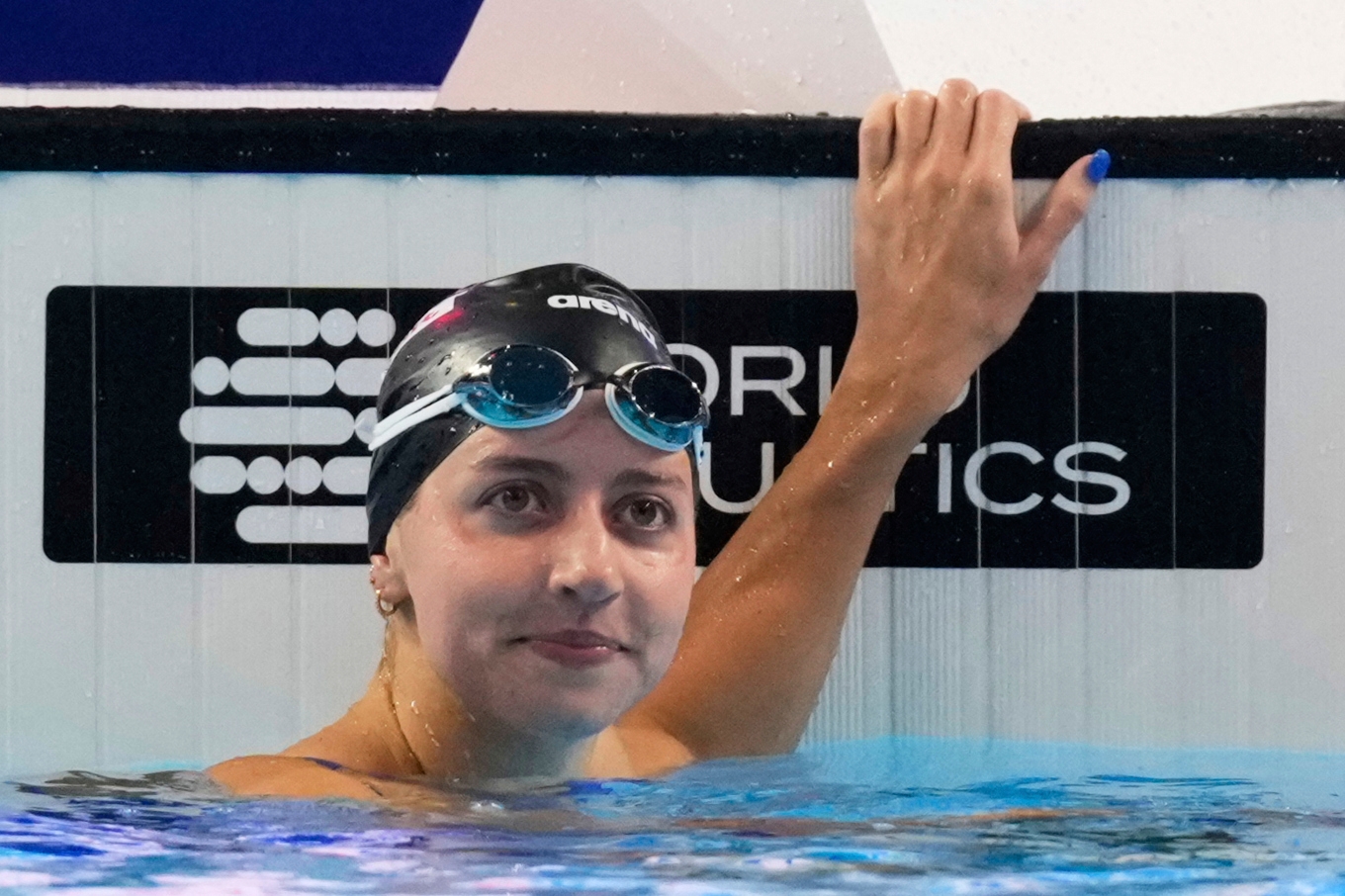 Kate Douglass är ny världsrekordinnehavare på 50 meter fritt. Arkivbild. Foto: Vincent Thian/AP/TT