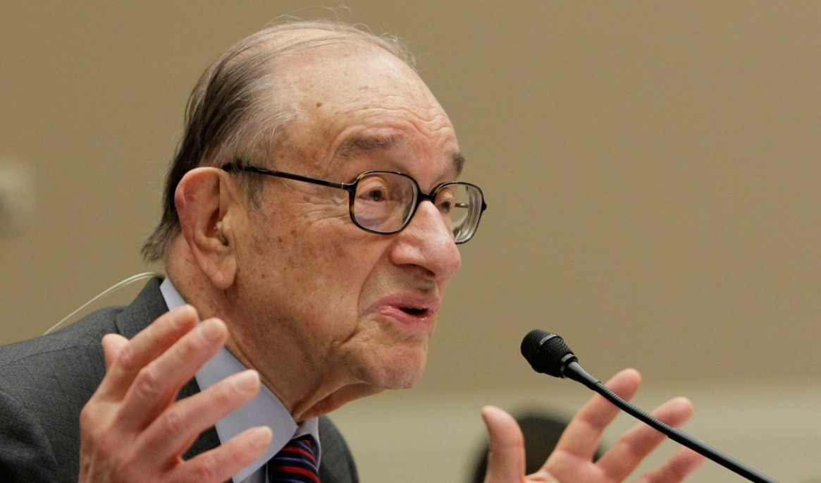 Alan Greenspan är död, 100 år gammal. Bilden tagen 2010. Arkivbild. Foto: J. Scott Applewhite/AP/TT