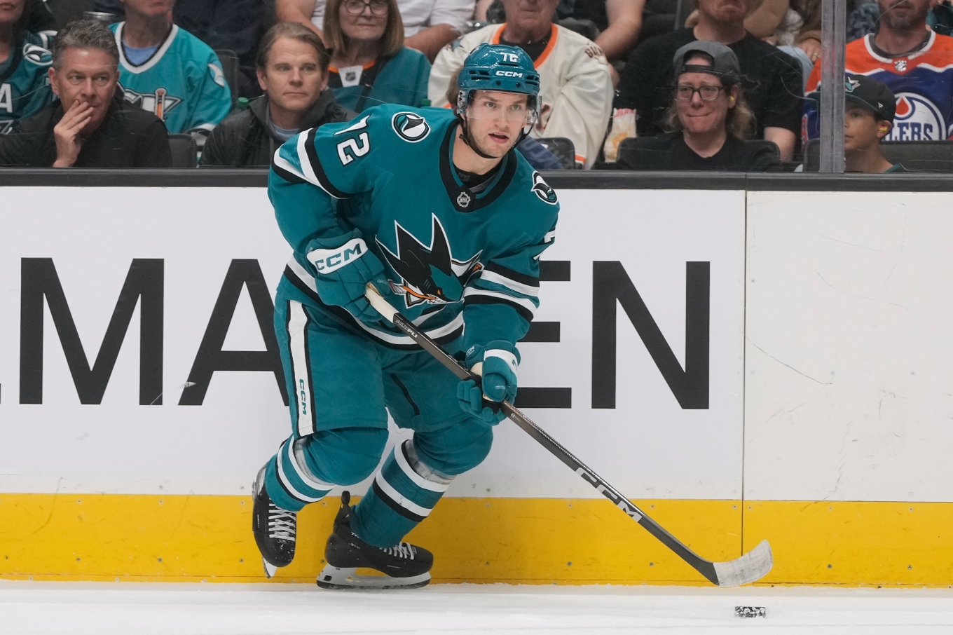 William Eklund får byta klubb i NHL. Arkivbild. Foto: Jeff Chiu/AP/TT