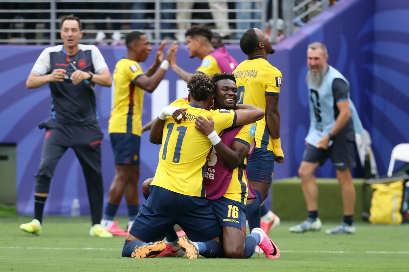 Ecuadorspelare firar segern mot Tyskland. Foto: Pamela Smith/AP/TT
