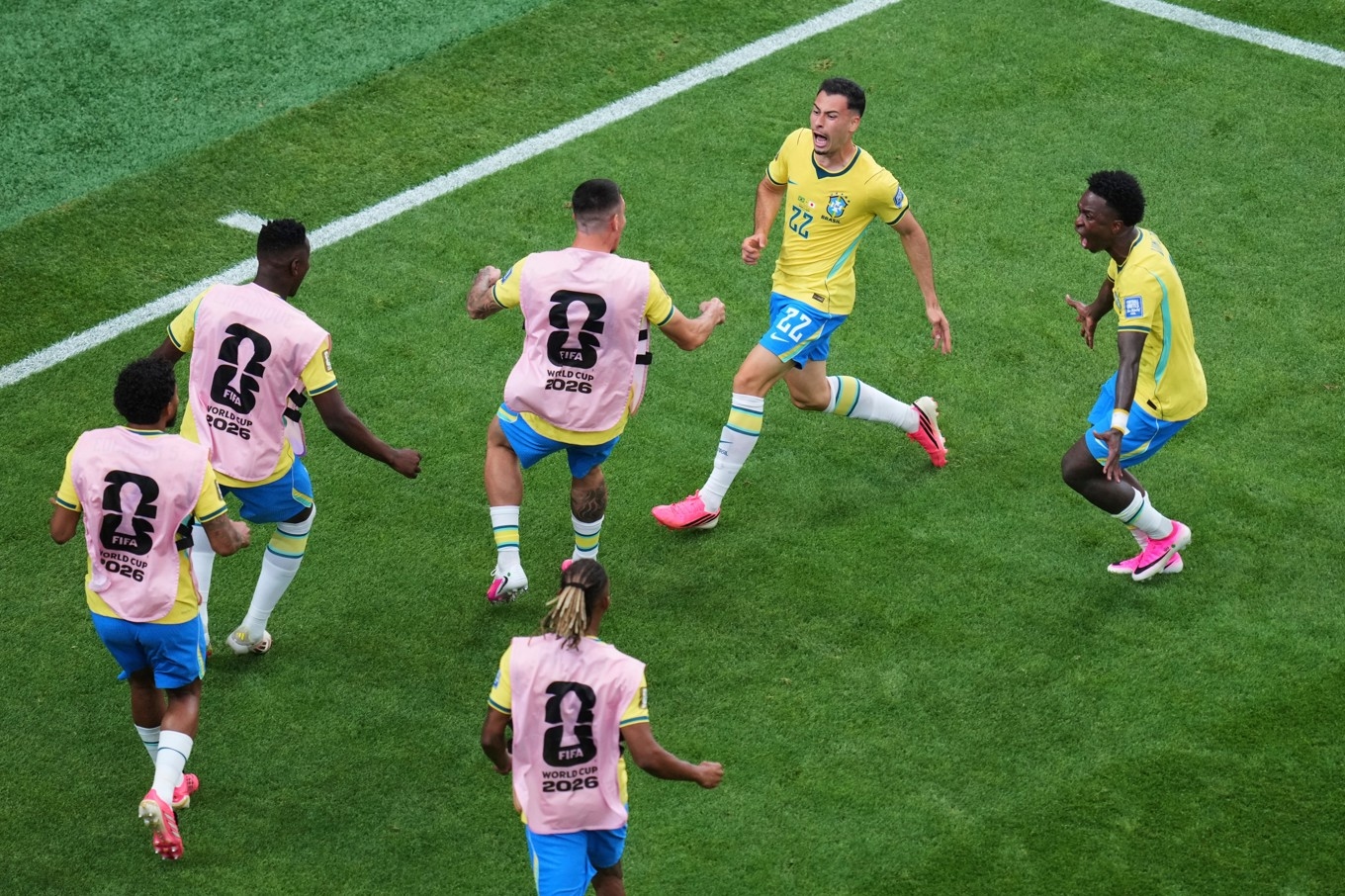 Gabriel Martinelli skickade Brasilien vidare i fotbolls-VM. Foto: Eric Smith /AP/TT