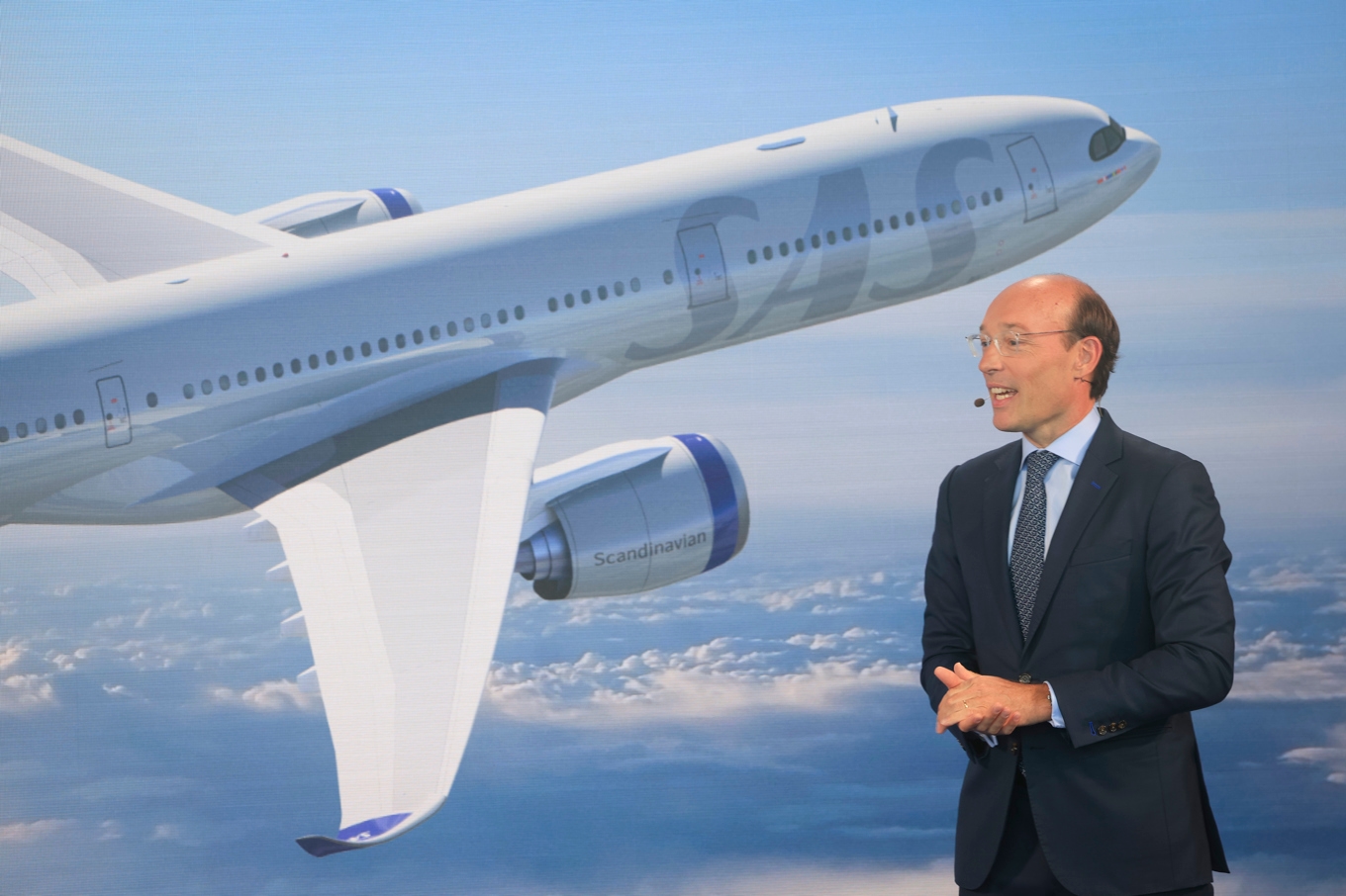 SAS-chefen Anko van der Werff presenterar stororder på nya långdistansflygplan Foto: Andreas Hillergren/TT