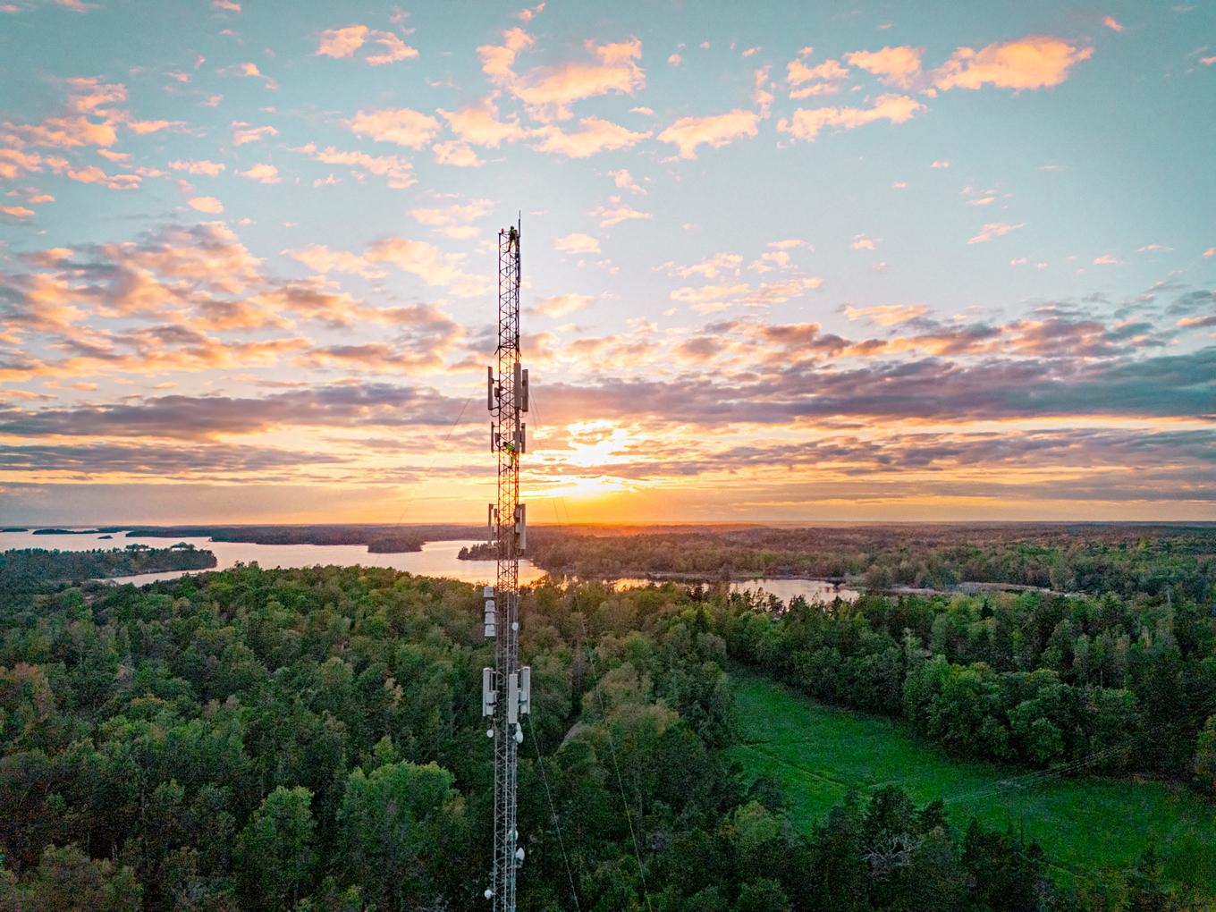Telia är en delvis statligt ägd svensk telekomoperatör som erbjuder mobiltelefoni, bredband, tv och IT-tjänster.Foto: Telia Company