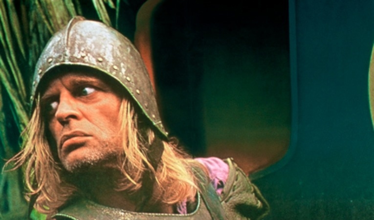 Resultatet av första samarbetet mellan regissören Werner Herzog och skådespelaren Klaus Kinski kan ses på midsommardagen i SVT2. foto: Nonstop Entertainment