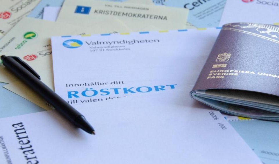 Allt fler väljare upplever att de röstar i blindo. Foto: Jari J
