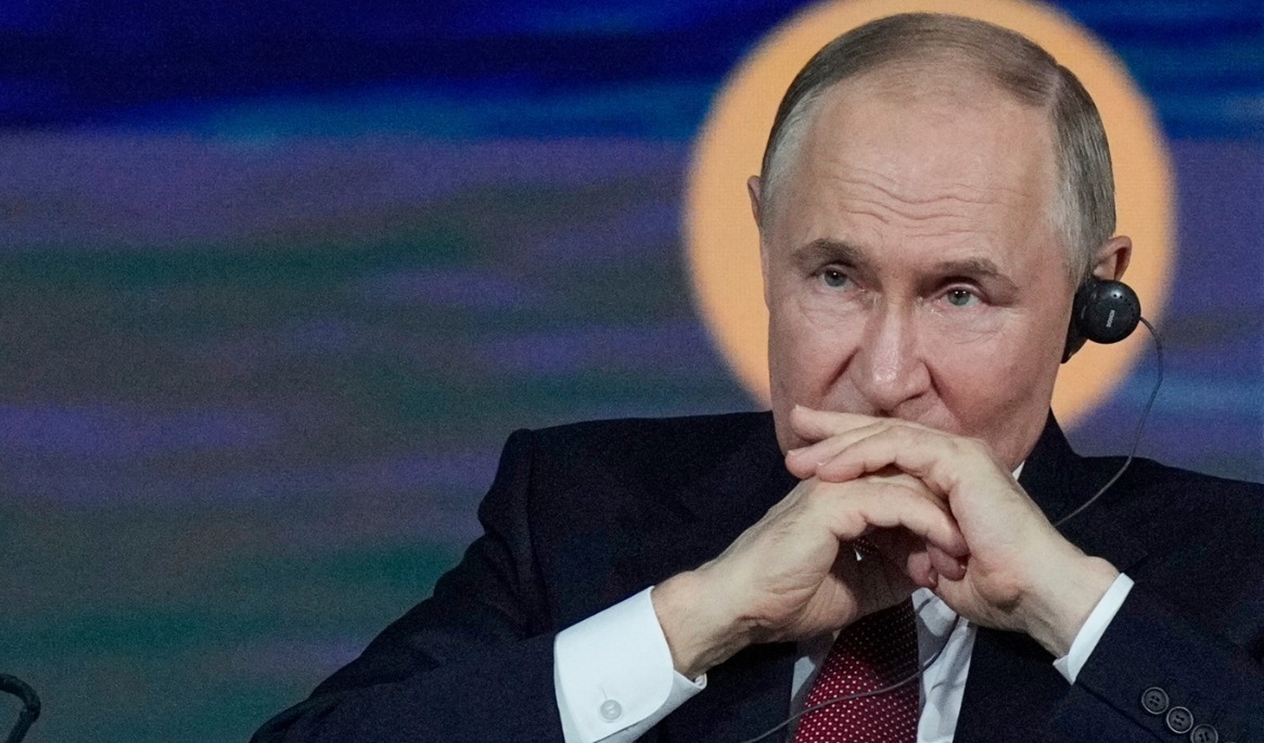 Rysslands president Vladimir Putin under fjolårets ekonomiska forum i S:t Petersburg. Foto: Dmitrij Lovetskij/AP/TT