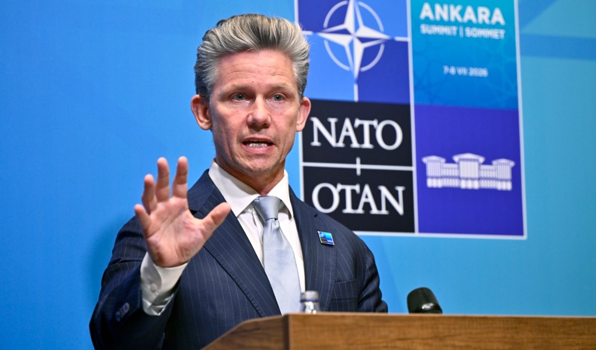 Försvarsminister Pål Jonson (M) under Nato-toppmötet i Ankara, Turkiet. Foto: Christine Olsson/TT