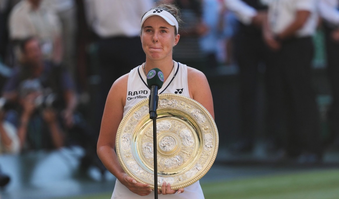 Linda Nosková tog karriärens första grand slam-titel. Foto: Kin Cheung/AP/TT