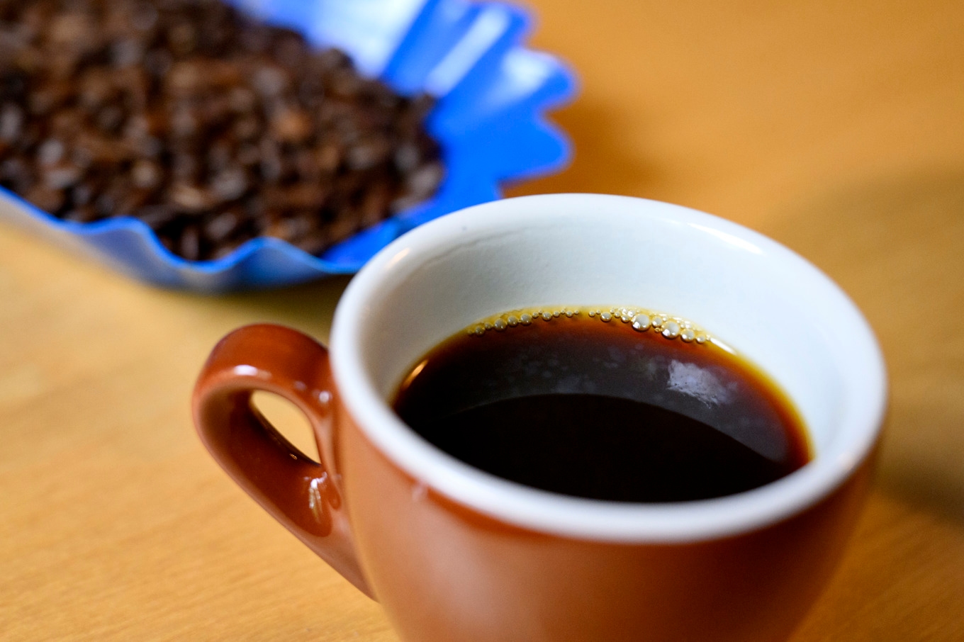 Dricker du fem koppar kaffe om dagen? Då kan du göra din lever en tjänst. Arkivbild. Foto: Jessica Gow/TT