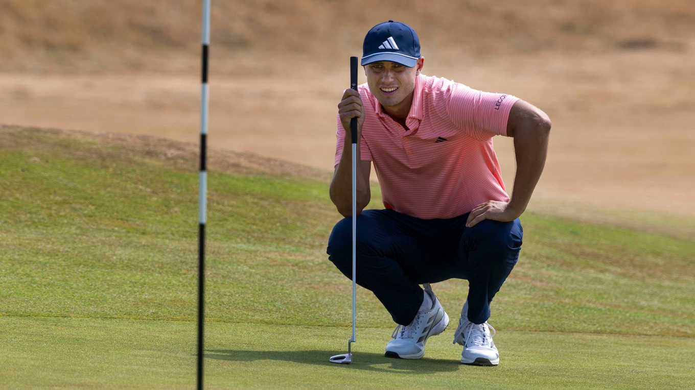 Ludvig Åberg puttade bra under lördagen och fortsätter gå starkt i British Open. Foto: Christer Höglund/TT
