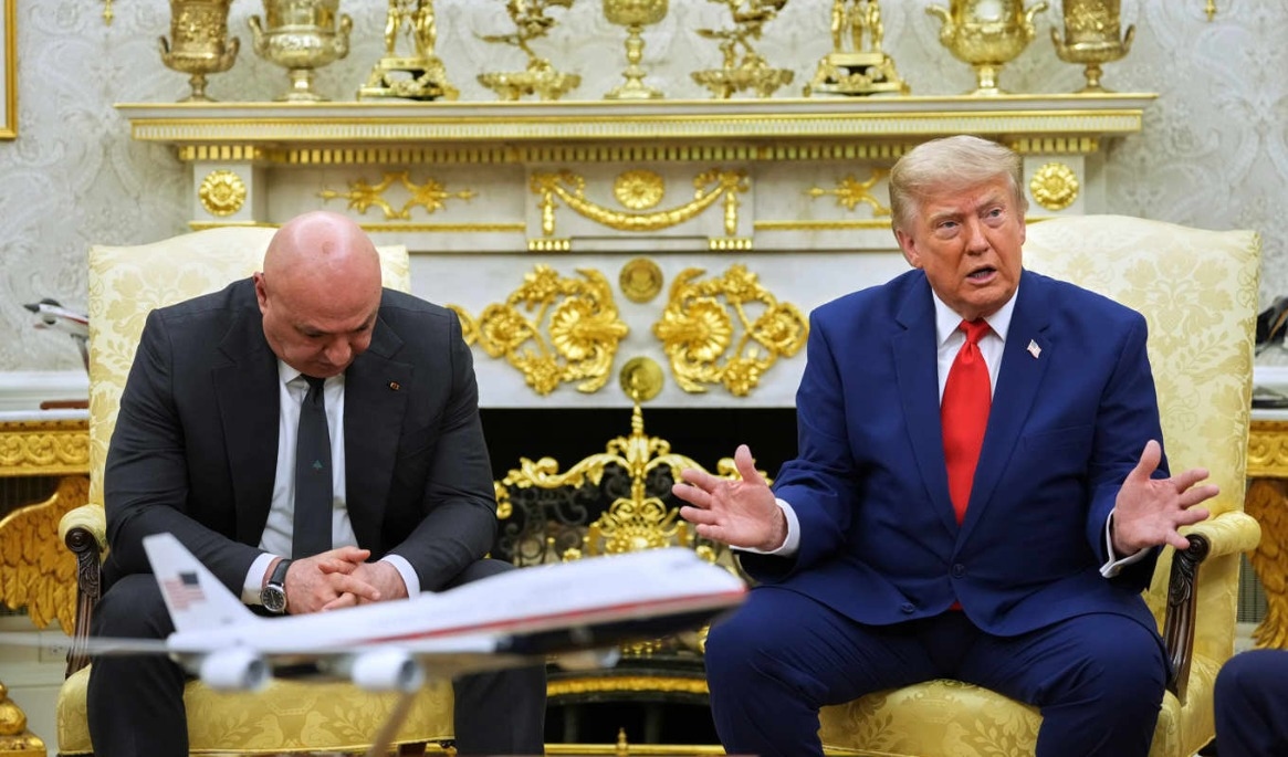 President Donald Trump träffade Libanons dito Joseph Aoun i Vita huset under tisdagen. Foto: Mark Schiefelbein/AP/TT