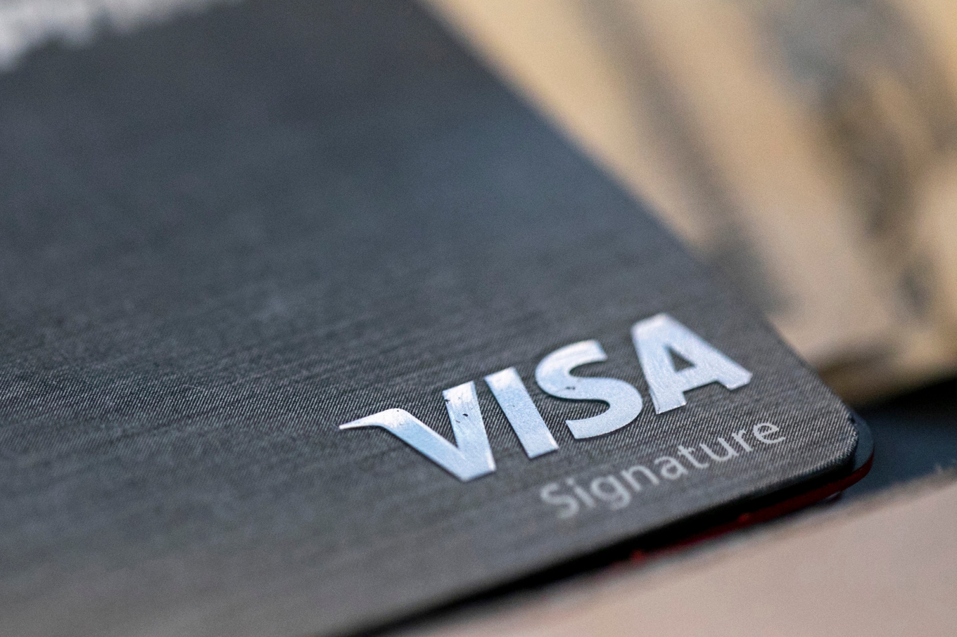 Visa genomgår ett omfattande sparprogram. Arkivbild. Foto: Jenny Kane/AP/TT