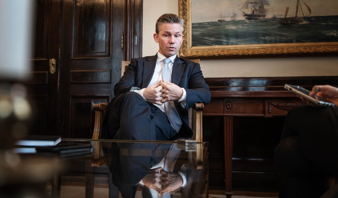 Försvarsminister Pål Jonson (M) är optimistisk kring Sveriges förmåga att bygga ett snabbare, mer innovativt och Natoanpassat försvar. Foto: Stina Stjernkvist/SvD/TT