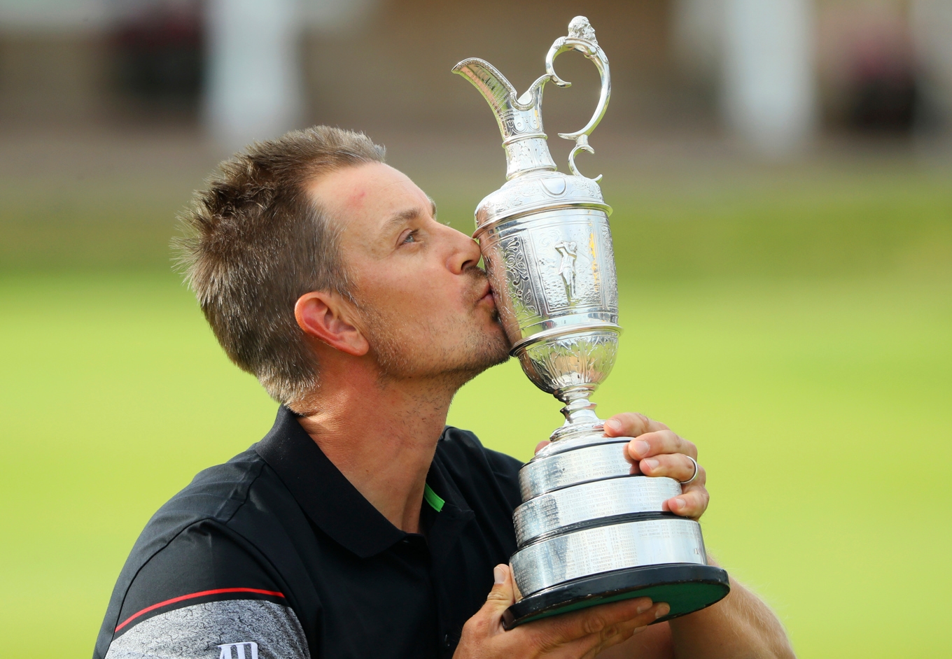Henrik Stenson vann The Open 2016 efter en episk duell med Phil Mickelson. Med en avslutande 63-rond blev han förste svenske herrspelare att vinna en major och skrev svensk golfhistoria. Foto: Andrew Redington/Getty Images