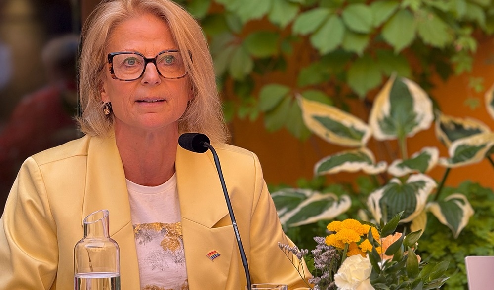 Finansminister Elisabeth Svantesson (M) konstaterar att svensk ekonomi står sig väl trots det oroliga omvärldsläget. Foto: Staffan Erfors